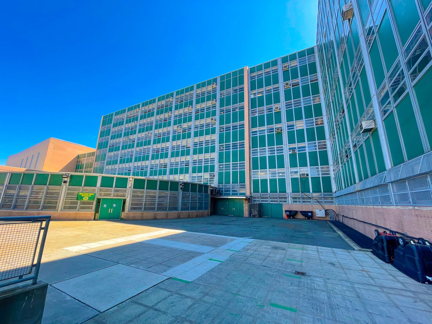 Aviation High School Q610, view 4